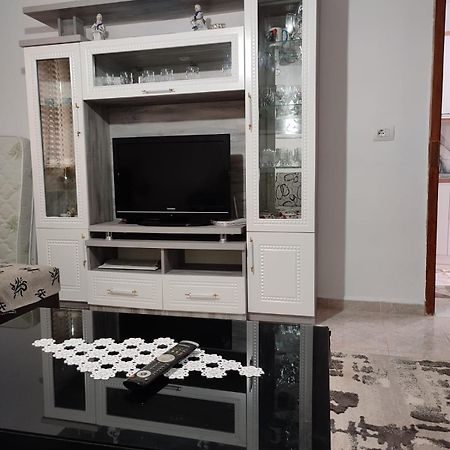 Guest House Eloid Berat Luaran gambar